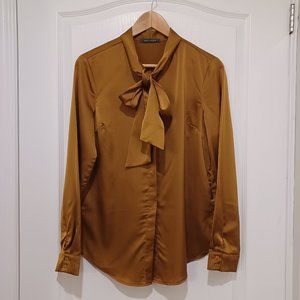 🍁Suzy Shier Bow Tie Detail Blouse